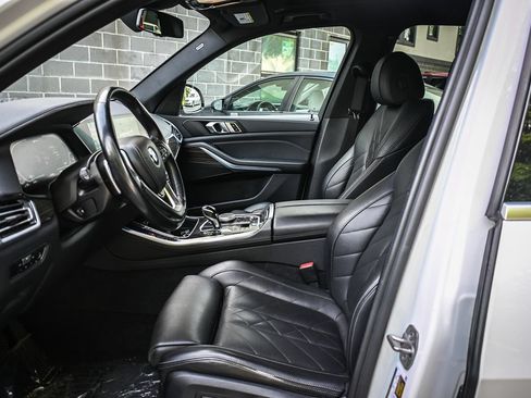 Used 2023 BMW X5 xDrive45e AWD/4WD image 8
