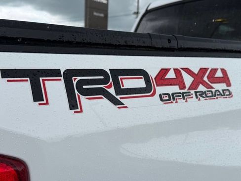 Used 2020 Toyota Tundra Limited w/ Limited Premium Package AWD/4WD image 8