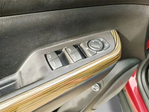 Used 2020 GMC Acadia SLE w/ Driver Convenience Package image 17