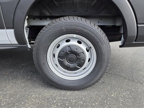 New 2025 Ford Transit 250 Base image 28