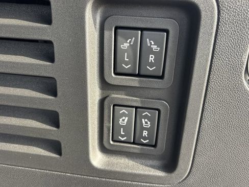 Used 2025 GMC Acadia Denali w/ LPO, Floor Liner Package image 8