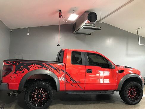 Used 2010 Ford F150 Raptor image 2