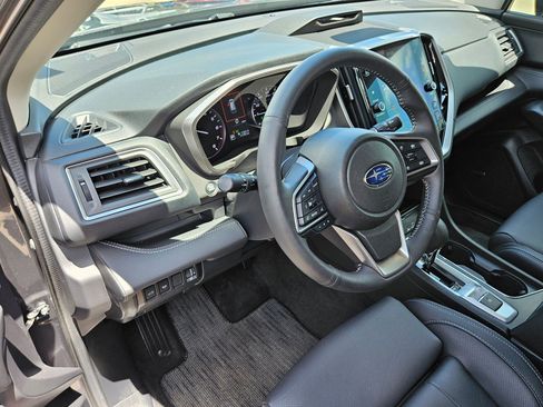 Used 2025 Subaru Ascent Limited AWD/4WD image 15