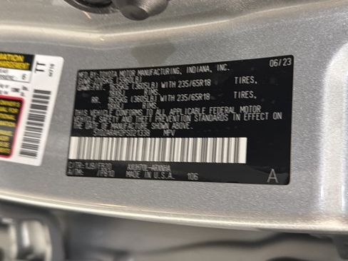 Used 2023 Toyota Highlander LE FWD image 9