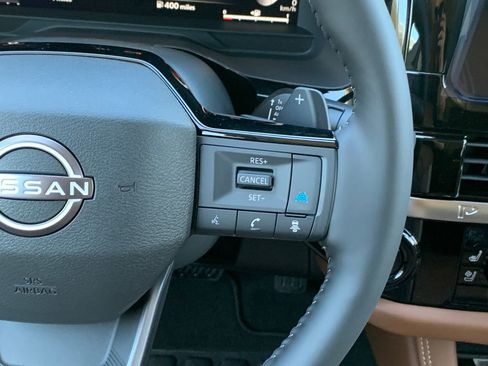 New 2026 Nissan Pathfinder Platinum FWD image 12