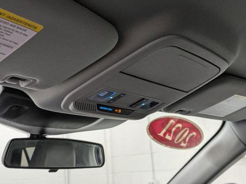 Used 2021 Ford Explorer XLT w/ Equipment Group 202A image 36