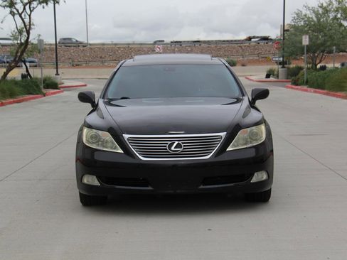 Used 2007 Lexus LS 460 Luxury image 2