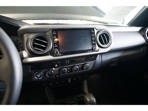 Used 2023 Toyota Tacoma TRD Off-Road w/ Technology Package AWD/4WD image 20