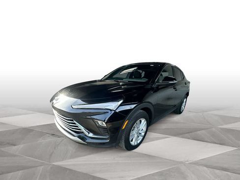 Used 2025 Buick Envista Preferred w/ Advanced Safety Package FWD image 4