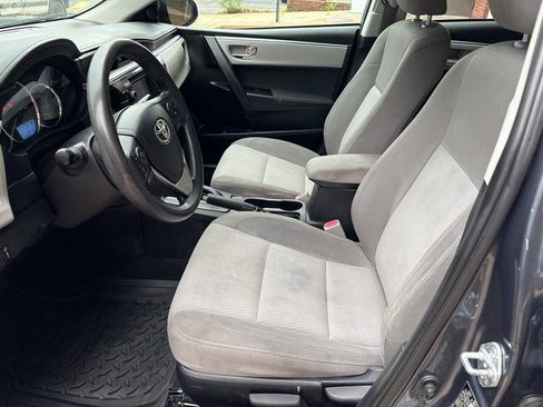 Used 2015 Toyota Corolla LE FWD image 14