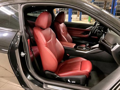 Used 2022 BMW M440i Coupe image 8