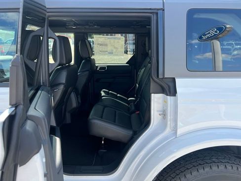 New 2025 Ford Bronco Outer Banks image 16
