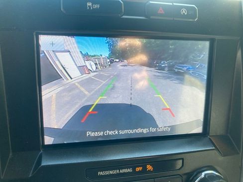 Used 2020 Ford F150 XLT image 24