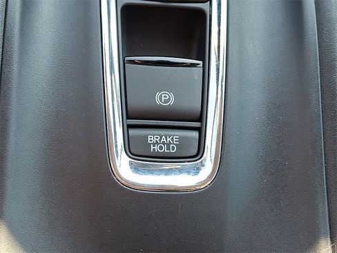 Used 2020 Honda HR-V EX-L image 26