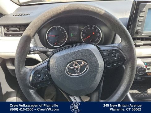 Used 2021 Toyota RAV4 XLE image 5