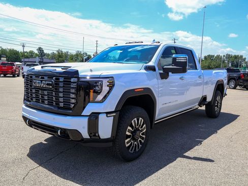 New 2026 GMC Sierra 3500 Denali Ultimate AWD/4WD image 32