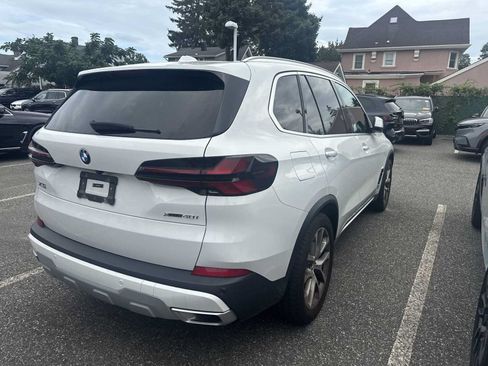 Used 2024 BMW X5 xDrive40i w/ Premium Package AWD/4WD image 8