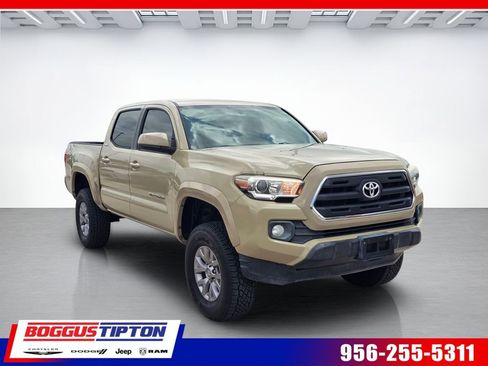Used 2017 Toyota Tacoma SR5 w/ Tow Package AWD/4WD image 1