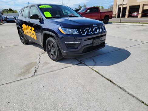 Used 2018 Jeep Compass Sport image 6