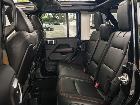 New 2026 Jeep Wrangler Unlimited Rubicon image 18