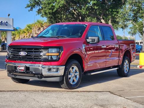 Used 2025 Ford F150 XLT w/ Equipment Group 301A Standard AWD/4WD image 3
