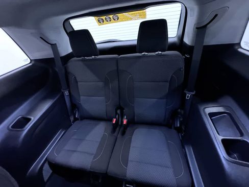 Used 2023 GMC Acadia SLE w/ Driver Convenience Package image 38