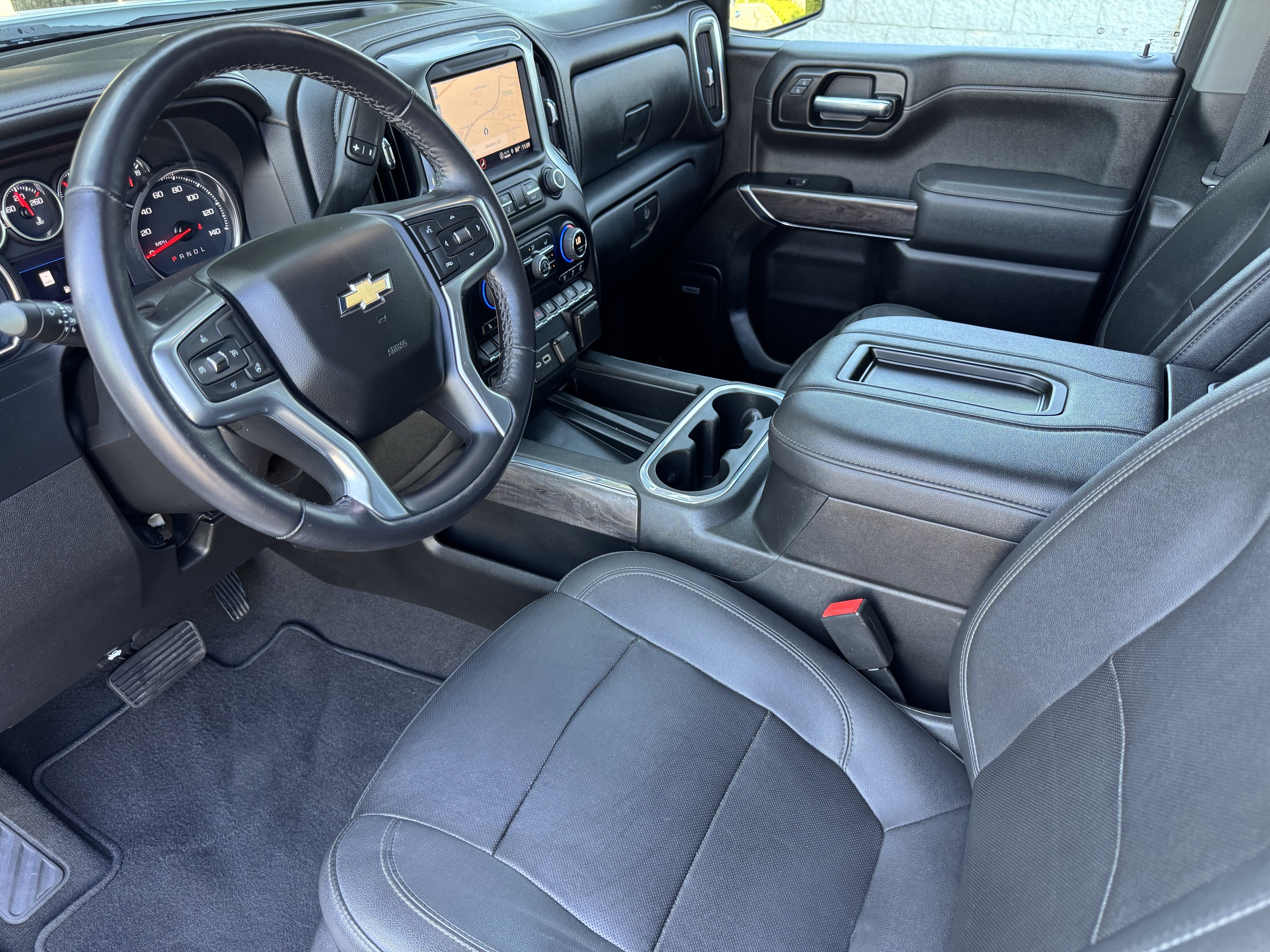 Used 2022 Chevrolet Silverado 1500 LTZ w/ LTZ Convenience Package II AWD/4WD image 10