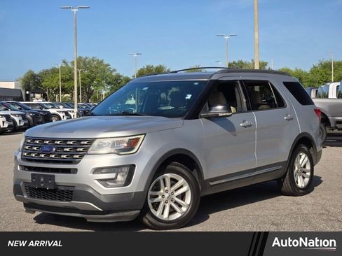 Used 2017 Ford Explorer XLT w/ Equipment Group 201A image 1