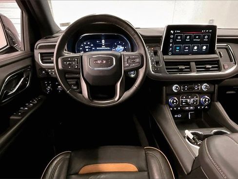 Used 2024 GMC Yukon AT4 image 5
