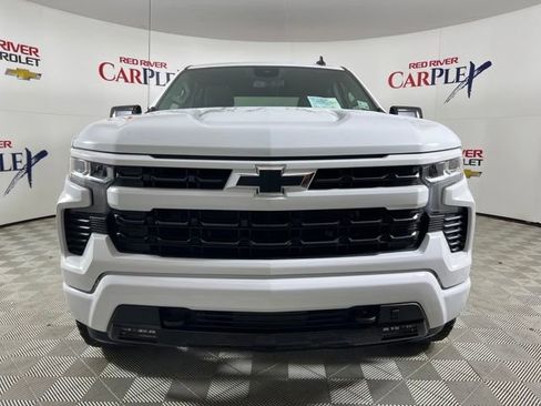 Used 2023 Chevrolet Silverado 1500 RST image 2