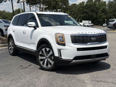 Used 2021 Kia Telluride EX w/ EX Premium Package FWD image 2