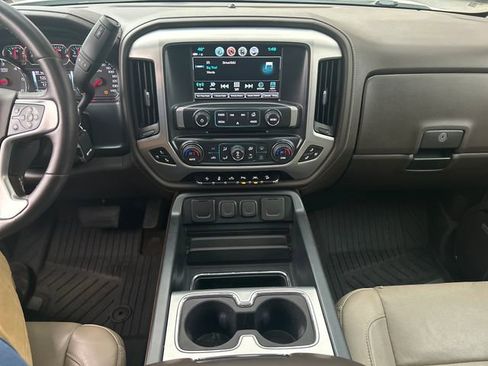 Used 2018 GMC Sierra 1500 SLT image 18