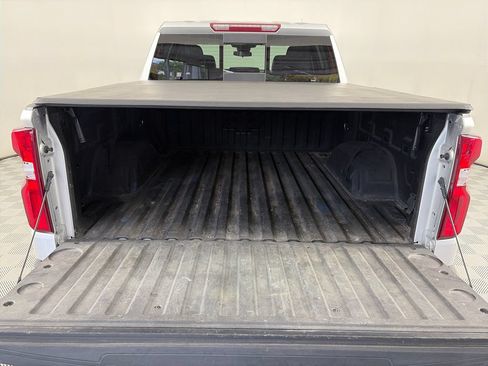 Used 2022 Chevrolet Silverado 1500 LT Trail Boss w/ LT Trail Boss Premium Package AWD/4WD image 27