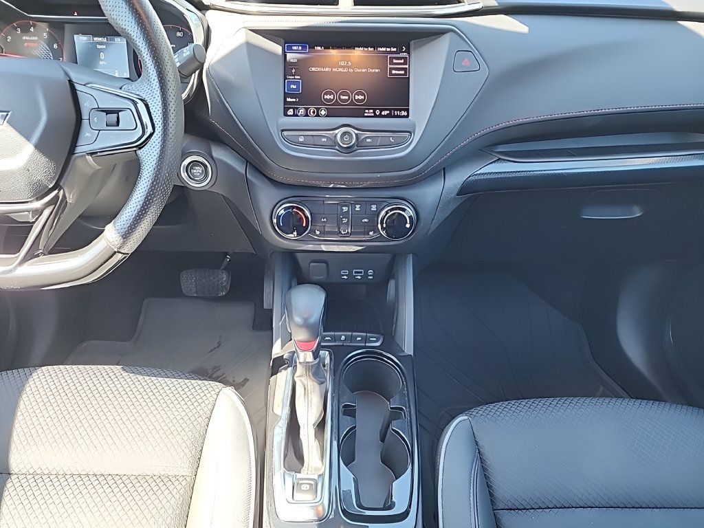 Used 2023 Chevrolet TrailBlazer RS AWD/4WD image 23