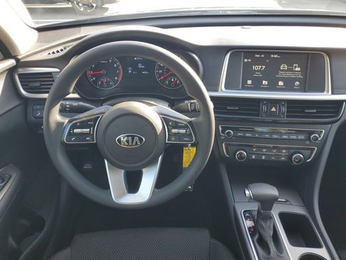 Certified 2020 Kia Optima LX image 17