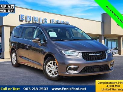 Used 2022 Chrysler Pacifica Touring-L
