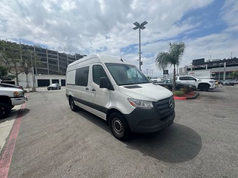 Used 2023 Mercedes-Benz Sprinter 2500 w/ Acoustic Package image 3