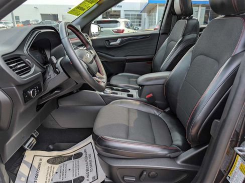 Used 2023 Ford Escape ST-Line w/ Tech Pack #1 AWD/4WD image 16