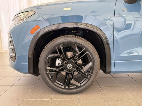 New 2026 Volkswagen Tiguan SE R-Line image 12