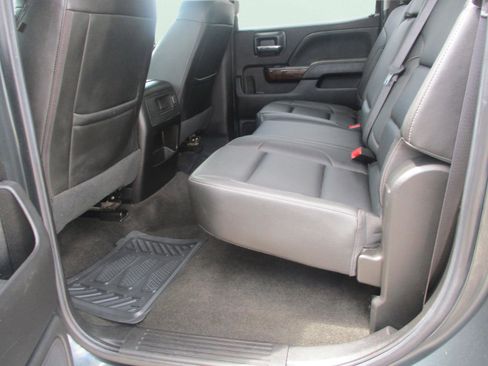 Used 2017 GMC Sierra 2500 SLT AWD/4WD image 44