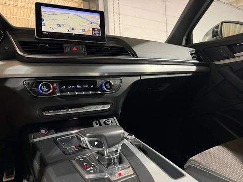Used 2018 Audi SQ5 Premium Plus w/ Navigation Package AWD/4WD image 15