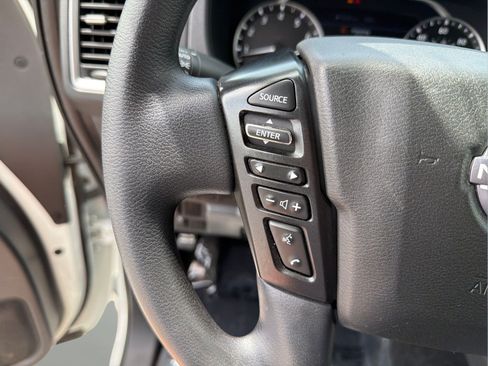 Certified 2024 Nissan Frontier SV RWD image 13