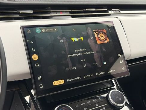 Used 2023 Land Rover Range Rover Sport SE image 19