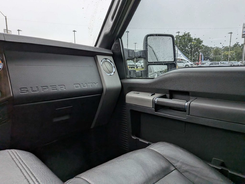 Used 2016 Ford F350 Lariat w/ Lariat Interior Package AWD/4WD image 13