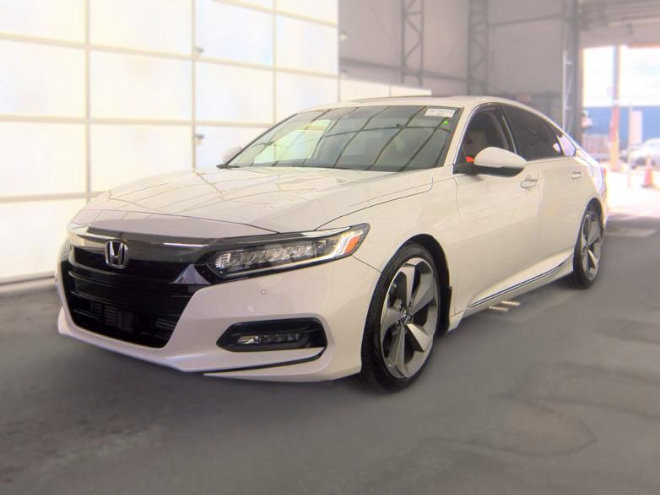 Used 2019 Honda Accord Touring image 1