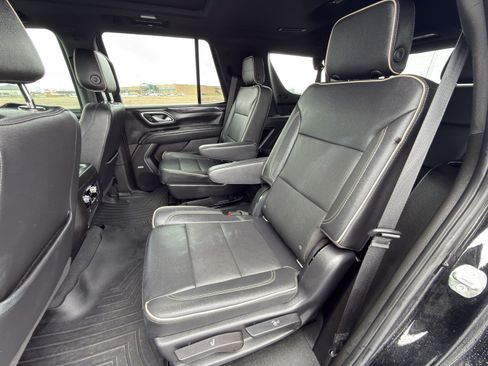 Used 2022 GMC Yukon SLT AWD/4WD image 13