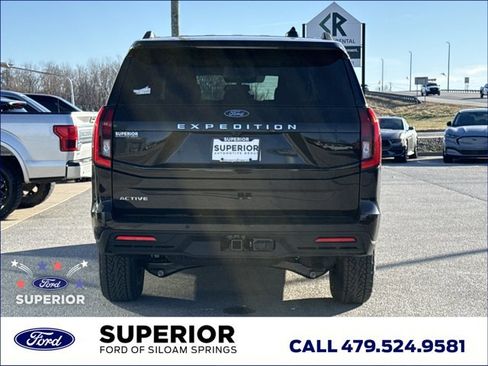 New 2026 Ford Expedition Active RWD image 5