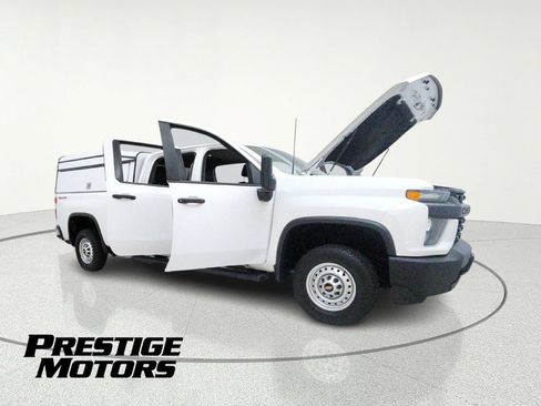 Used 2021 Chevrolet Silverado 2500 W/T AWD/4WD image 11