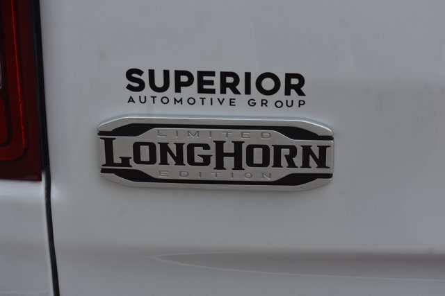 Used 2022 RAM 1500 Limited w/ Body Color Bumper Group AWD/4WD image 7