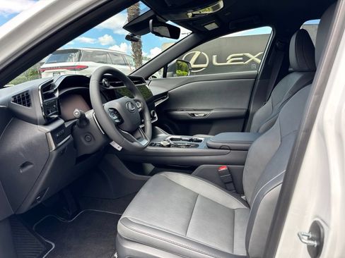New 2026 Lexus RZ 450e AWD image 4